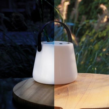 Logotrade Firmengeschenke das Foto: SolarGlow Außenleuchte aus RCS rec. Kunststoff mit USB-Lampe
