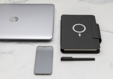 Logotrade Firmengeschenke das Foto: Artic magnetisches 10W Wireless Charging Notizbuch
