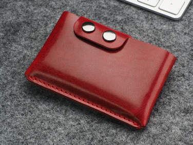 Logotrade werbemittel das Foto: Brieftasche mit AirTag-Halterung 1936141