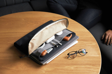 Logotrade Geschäftsgeschenke das Foto: Bellroy Laptop Caddy 16"