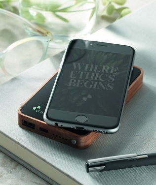 Logo trade corporate gifts picture of: Wireless 4000 mAh Power bank