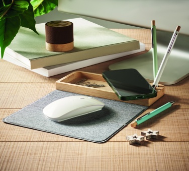 Logo trade promotional items picture of: Wireless charger in bamboo 15W