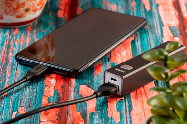 Logo trade promotional merchandise picture of: Metal power bank PORT HOPE 2200mAh