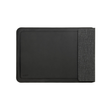 Logo trade promotional giveaway photo of: Swiss Peak 15W magnetic charging laptop sleeve 14-15,6"
