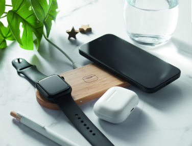 Logo trade promotional merchandise picture of: 3 in 1 15W wireless charger