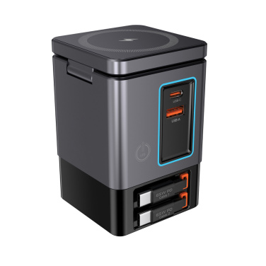 Logotrade promotional item image of: Urban Vitamin Sacramento 105W GAN charger+retractable cables