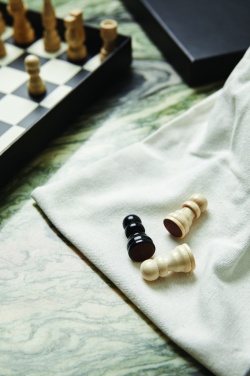 Logo trade reklaamkingituse pilt: VINGA Chess kohvilauamäng