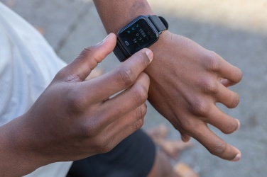Logotrade reklaamkingituse foto: RCS taaskasutatud TPU Fit Watch