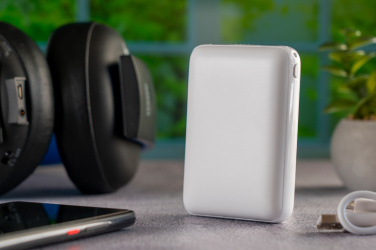 Logotrade reklaamkingid pilt: Akupank 10 000 mAh KILLIS