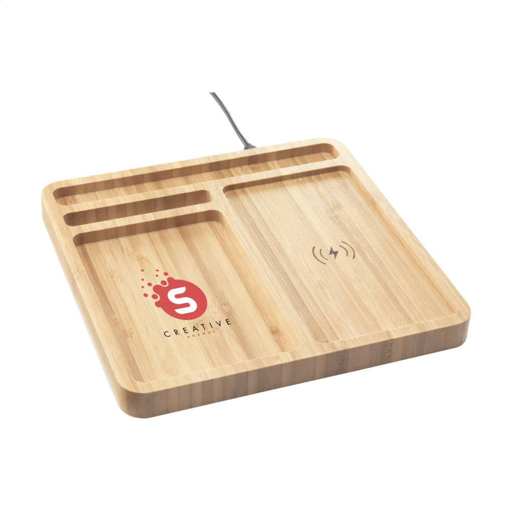 Logotrade reklaamkingituse foto: Bamboo Organizer laadija