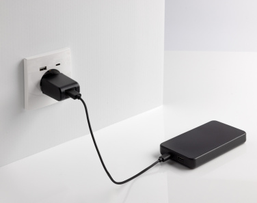 Logotrade reklaamkingitused pilt: Boostcore RCS taaskasutatud plastist akupank 10 000 mAh USB C
