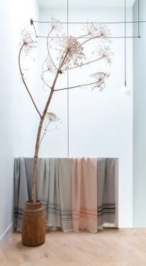 Logotrade mainoslahjat kuva: Ukiyo Yumiko AWARE™ Hammam pyyhe 100x180cm