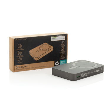Logotrade liikelahjat mainoslahjat tuotekuva: Quantum ultra-nopea 10 000 mAh magneettinen 25 W powerbank.