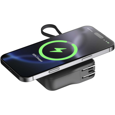 Logotrade mainoslahja tuotekuva: Xtorm TravelPro 3-in-1-matkalaturi 30 W ja 10 000 mAh