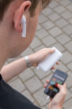 Logotrade ziemassvētku dāvanas foto: Liberty TWS austiņas ar 5000 mAh jaudas banku