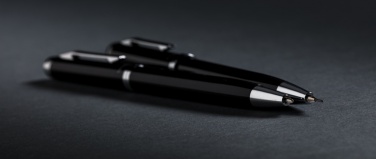 Логотрейд pекламные продукты картинка: Набор ручек Люцерн