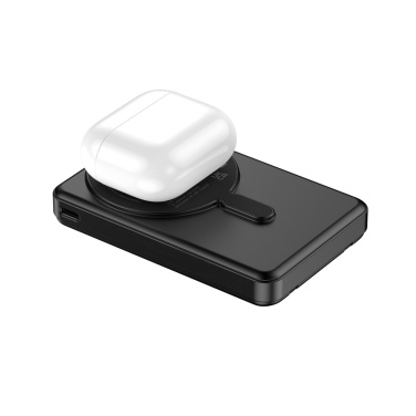 Logotrade profilprodukter bild: Urban Vitamin Delano 5in1 10.000mah 20WPD magnetisk powerban
