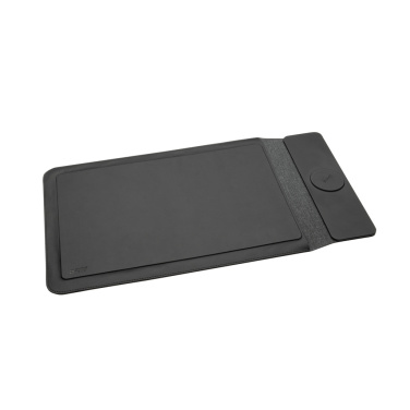 Logotrade presentreklam bild: Swiss Peak 15W magnetiskt laddningsfodral för laptop 14-15,6