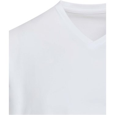 Logotrade kampanjprodukter bild: Balfour 200 g/m² kortärmad v-ringad unisex-T-shirt av ekologiskt OCS-material